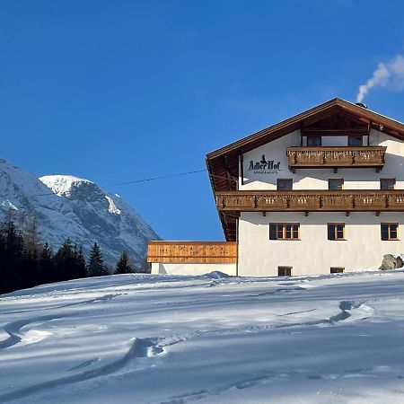 Adlerhof Apartment Лойташ Екстериор снимка