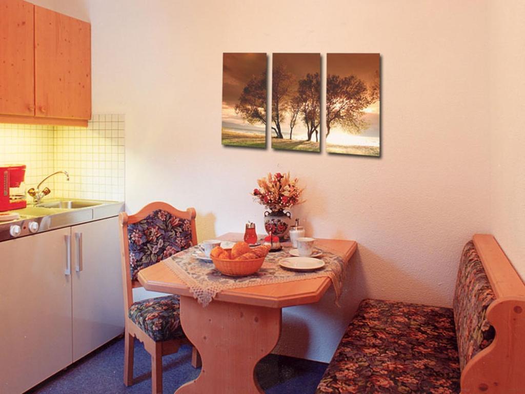 Adlerhof Apartment Лойташ Стая снимка