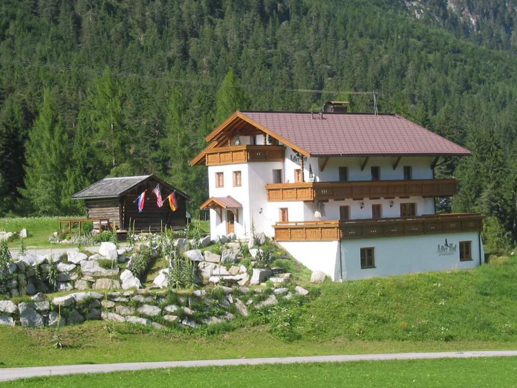 Adlerhof Apartment Лойташ Екстериор снимка