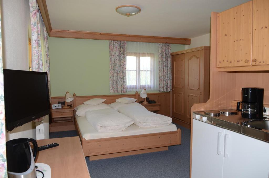 Adlerhof Apartment Лойташ Стая снимка