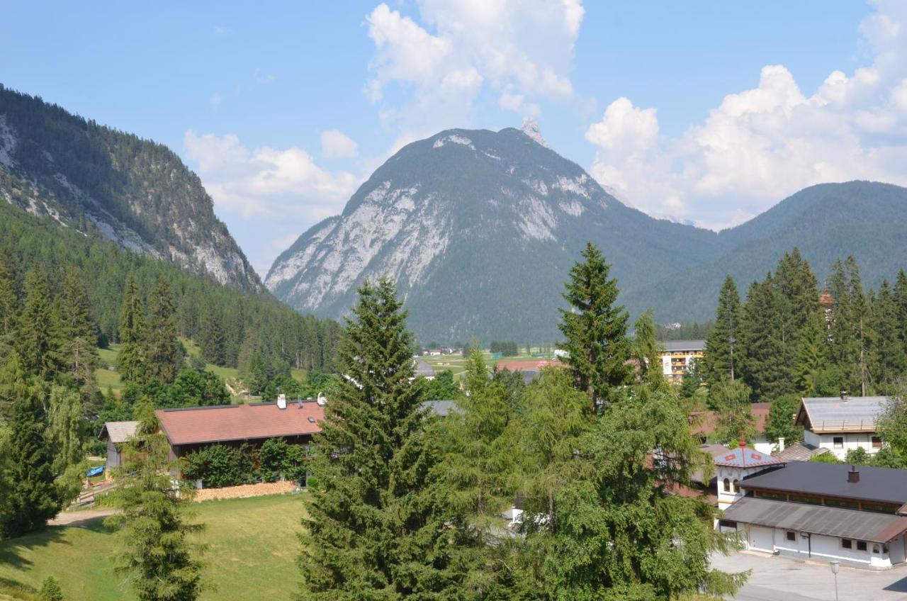 Adlerhof Apartment Лойташ Стая снимка